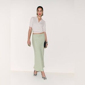 Reformation Layla Linen midi skirt in salvia - size L